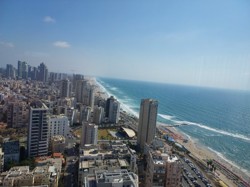 Our return to Bat Yam: 9 people, 1 penthouse, and plenty of family&nbsp;fun